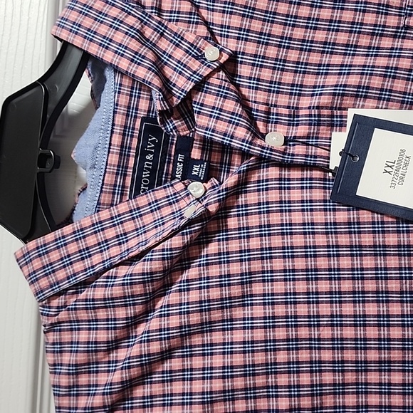 NWT Crown & Ivy Men's dress shirt - Picture 2 of 3